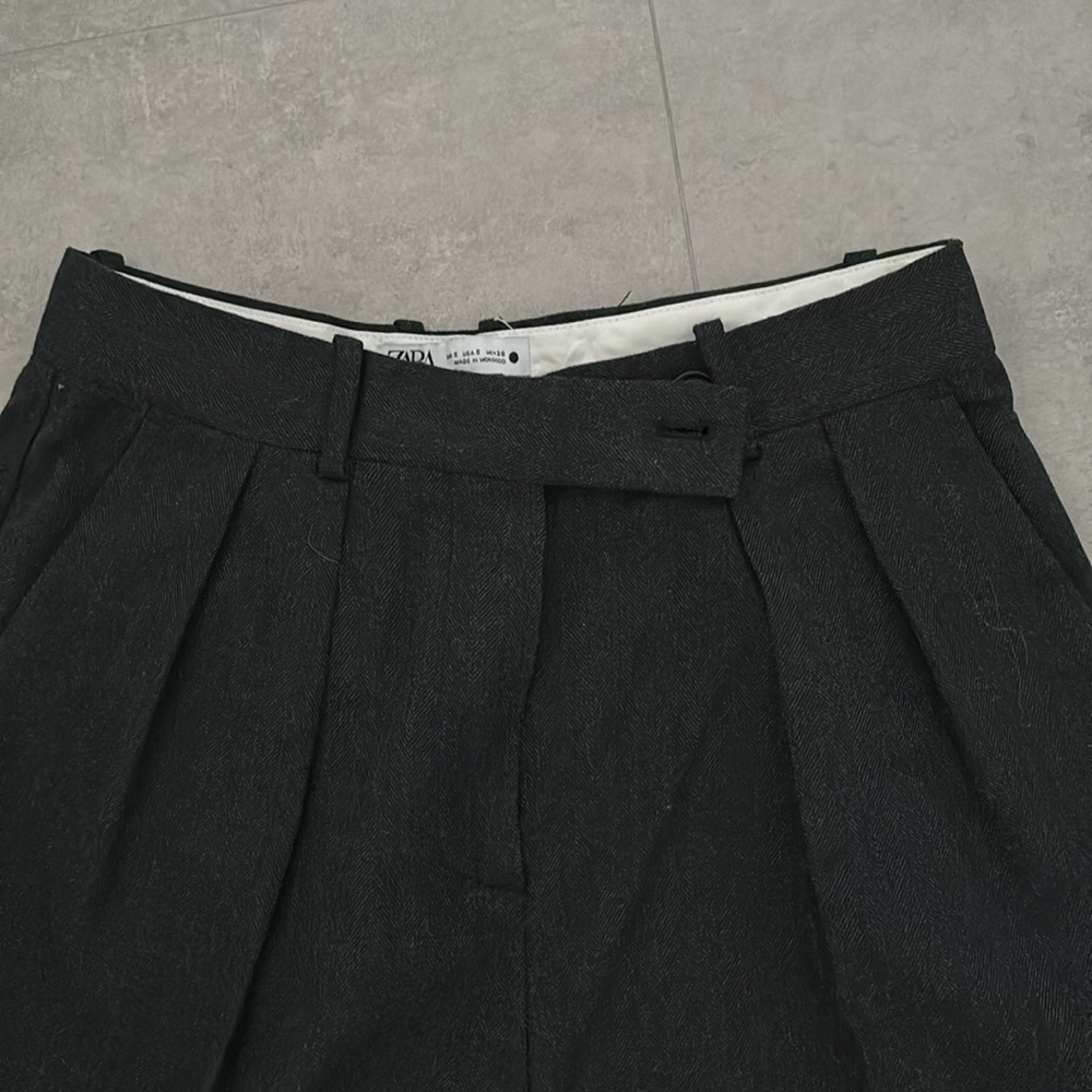 Zara dressy high twisted  gray trousers - Picture 2 of 6